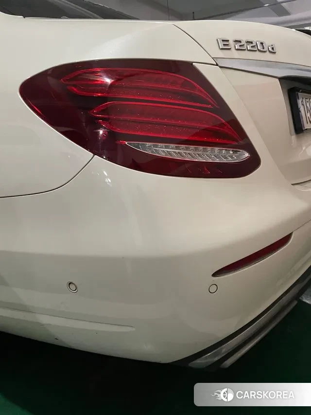 Mercedes-Benz E-Class W213 id 3619518 из Кореи 11