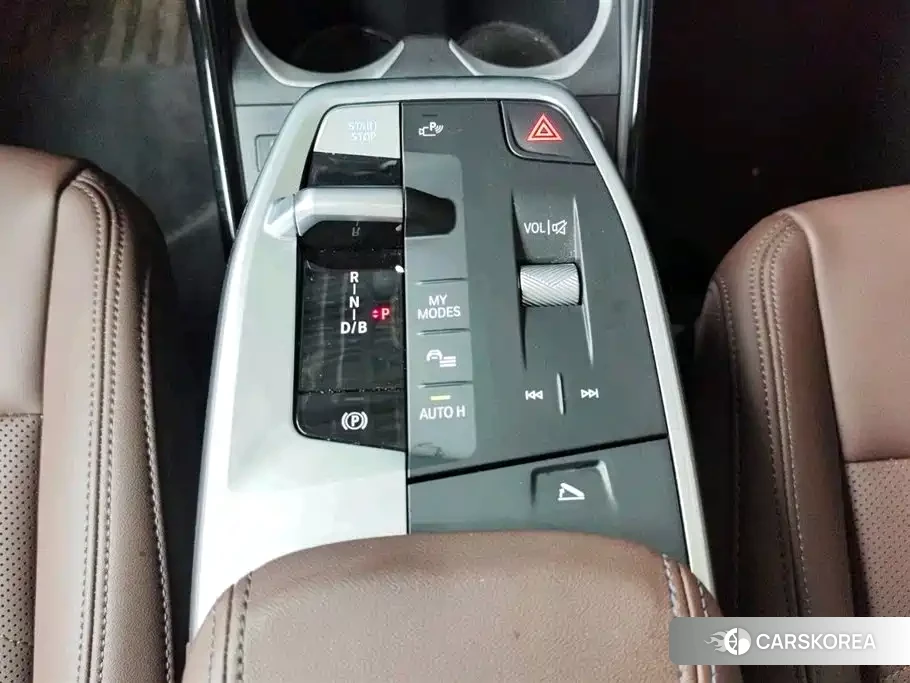 BMW iX1 id 4548400 из Китая 13