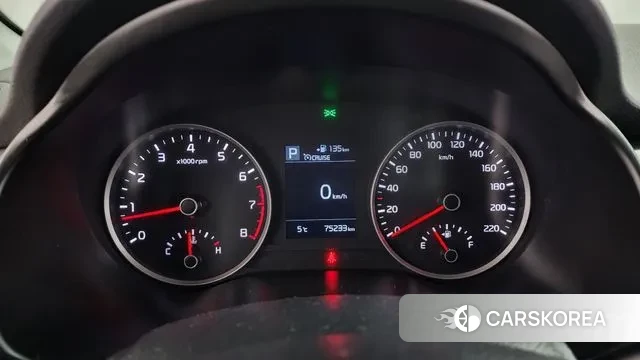 Kia Stonic id 3682438 из Кореи 18