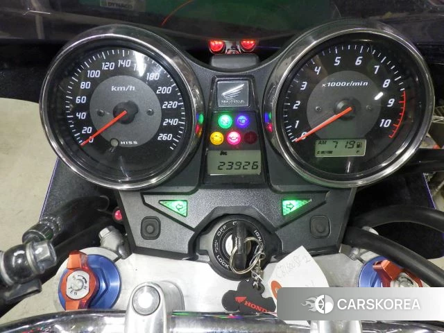 Honda CB1300SF id 3950159 из Японии 32