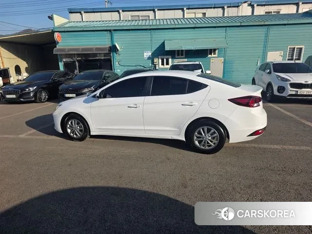 Hyundai The New Avante AD id 3647032 из Кореи 18