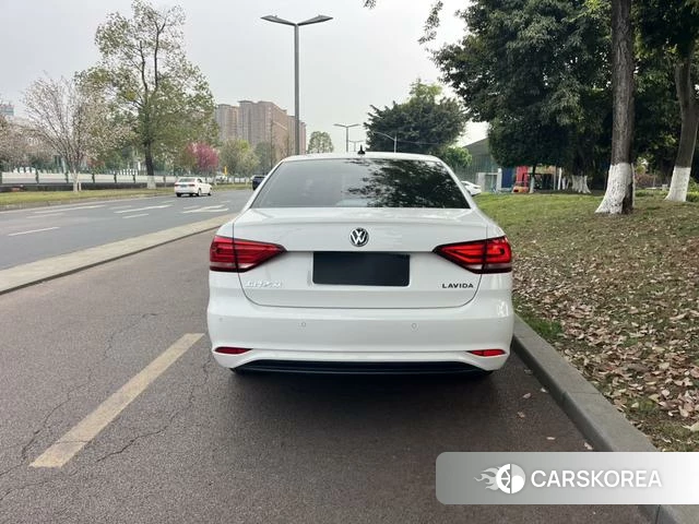 Volkswagen Lavida id 4321389 из Китая 10
