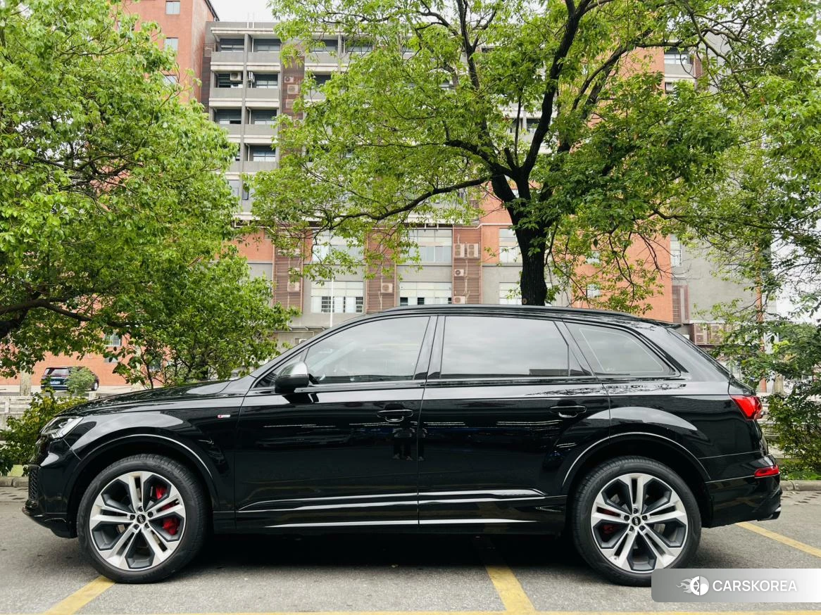 Audi Q7 id 4452800 из Китая 28