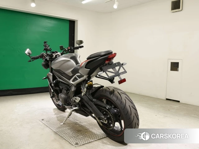 Проданный Triumph STREET TRIPLE 765 RS id 4289814 из Японии, фото 8