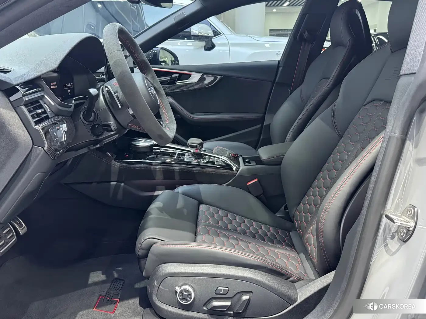 Audi RS 5 id 4607161 из Китая 18