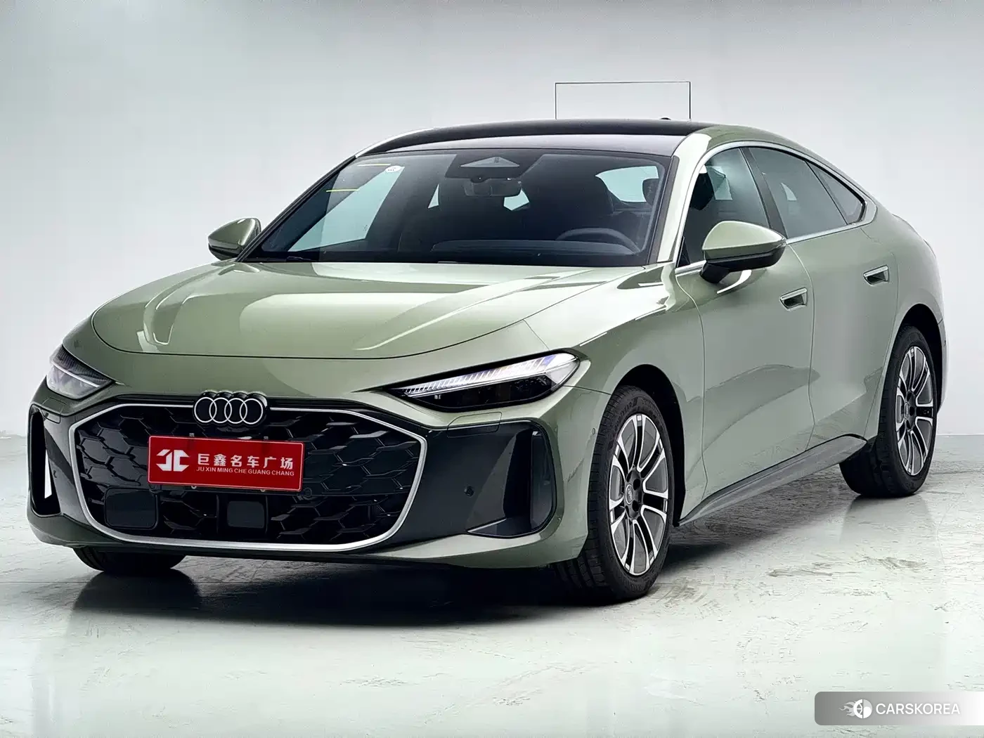 Audi A5L id 4686026 из Китая 16
