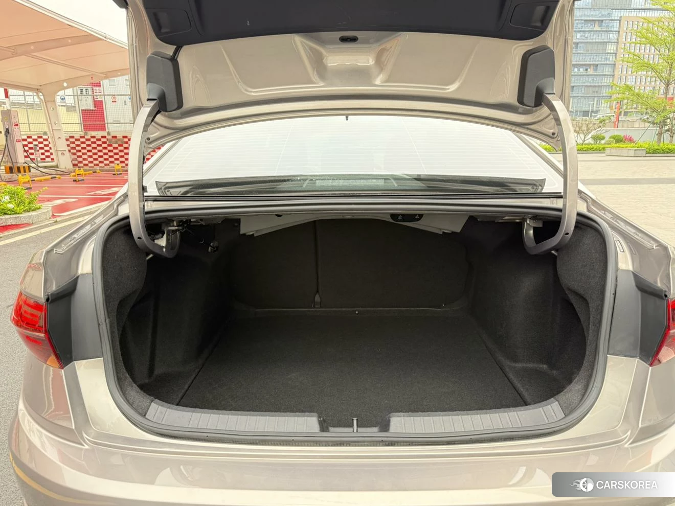 Volkswagen Sagitar id 4504969 из Китая 14
