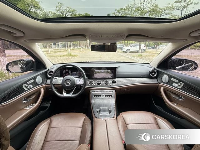 Mercedes-Benz E-class id 3968852 из Китая 27