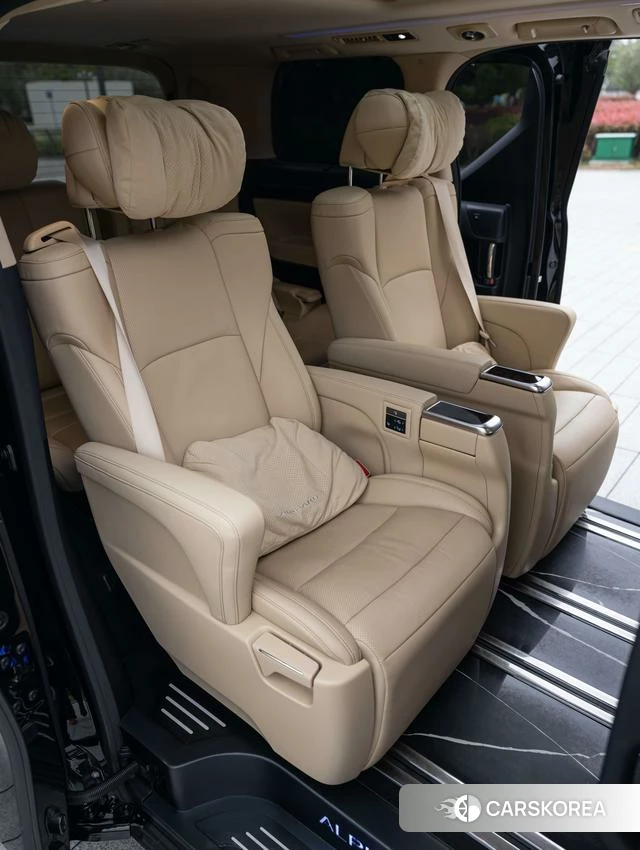 Toyota Elfa id 4253699 из Китая 25
