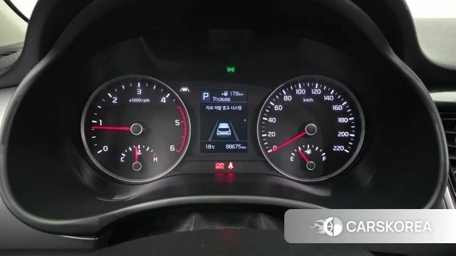 Kia Stonic id 4188680 из Кореи 18