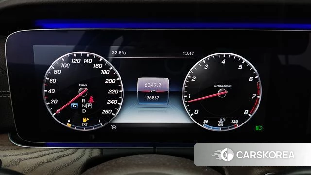 Mercedes-Benz E-Class W213 id 4620493 из Кореи 31