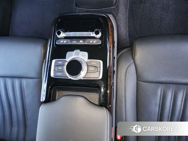 Genesis G90 id 3568017 из Кореи 18