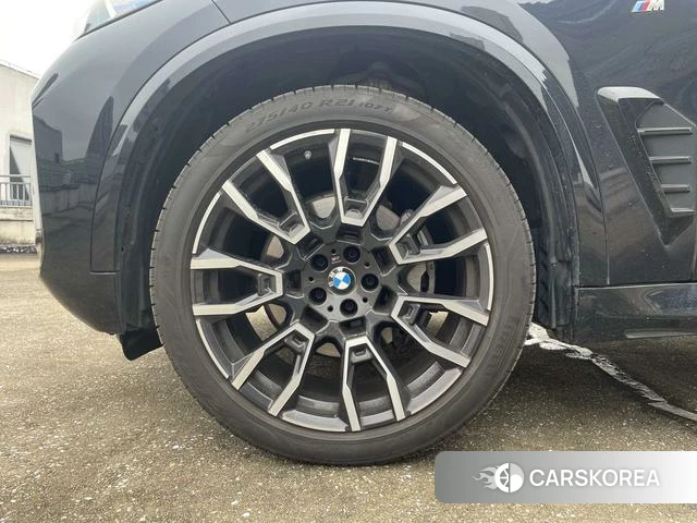 BMW X5 id 3896138 из Китая 8