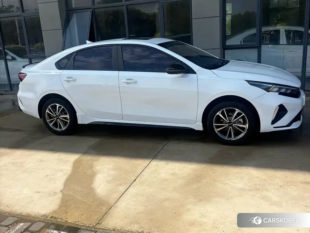 Kia K3 id 4601141 из Китая 14