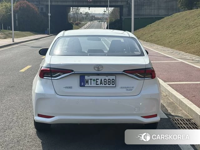 Toyota Corolla id 4273371 из Китая 8