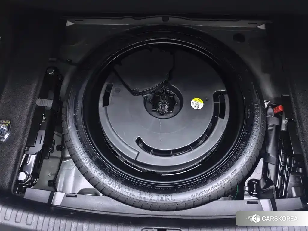 Audi A6L id 4570298 из Китая 24