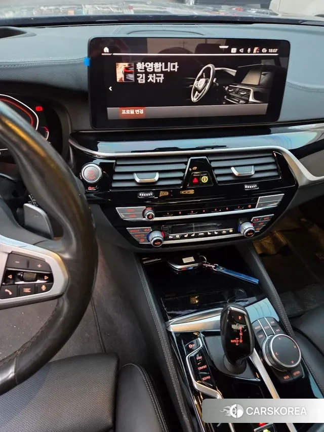 BMW 5 Series (G30) id 3759718 из Кореи 8