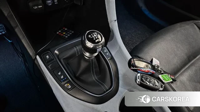 Hyundai Veloster (JS) id 3761139 из Кореи 18