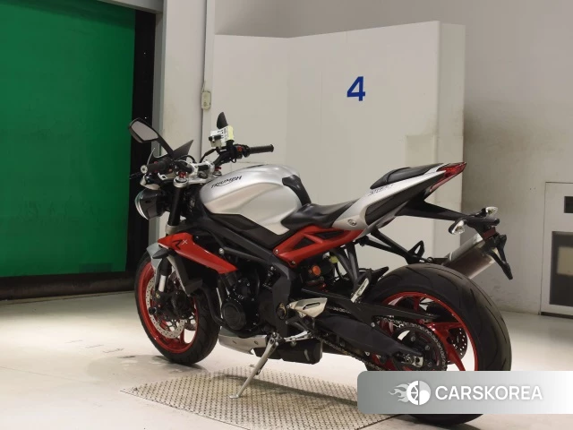 Triumph STREET TRIPLE RX id 4328145 из Японии 8