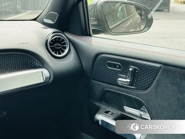 Mercedes-Benz GLB AMG id 4348879 из Китая 13