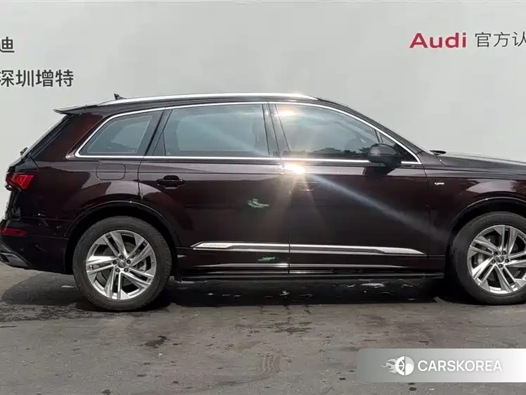 Audi Q7 id 4578358 из Китая 24