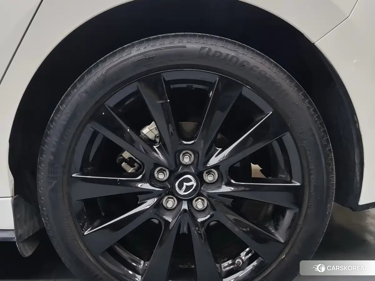 Mazda 3 id 4628044 из Китая 17