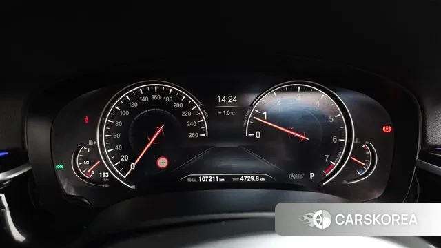 BMW 5 Series (G30) id 3656827 из Кореи 18