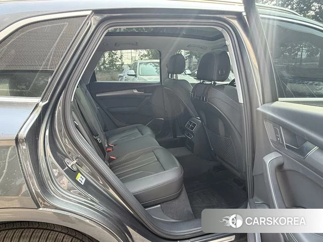 Audi Q5L id 4208815 из Китая 14