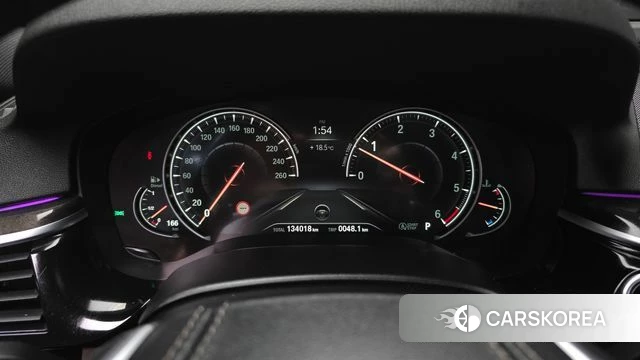 BMW 5 Series (G30) id 4197119 из Кореи 29