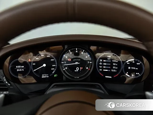 Porsche 911(992) id 2884855 из Кореи 16