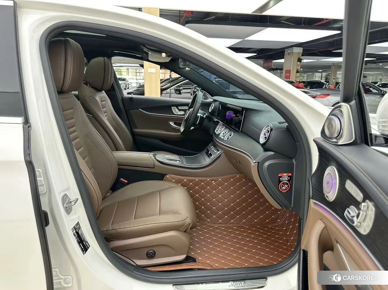 Mercedes-Benz E-class id 4426918 из Китая 14