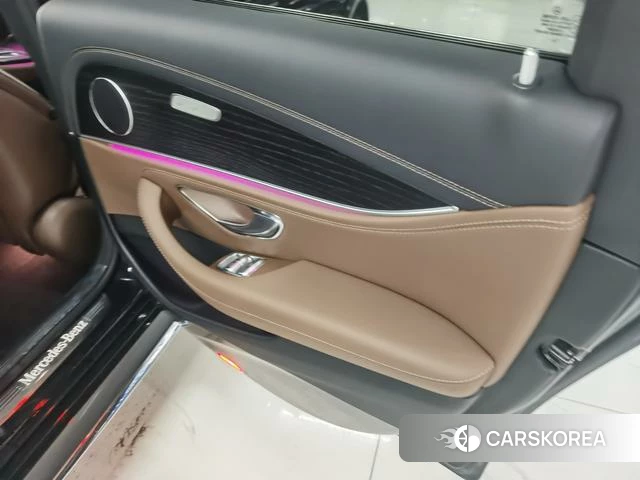 Mercedes-Benz E-class id 4218667 из Китая 22