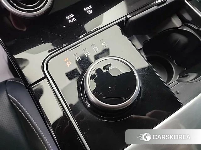 Land Rover Range Rover Velar id 3808443 из Кореи 16