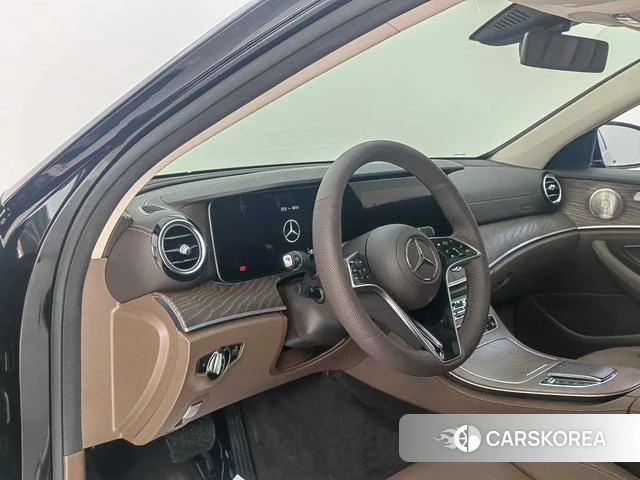 Mercedes-Benz E-class id 4353083 из Китая 14