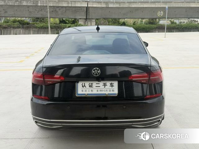 Volkswagen Passat id 4190330 из Китая 8