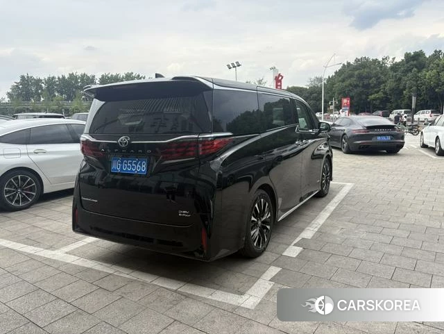 Toyota Elfa id 4290990 из Китая 9