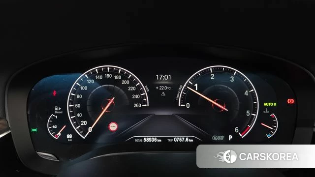 BMW 5 Series (G30) id 4496554 из Кореи 31