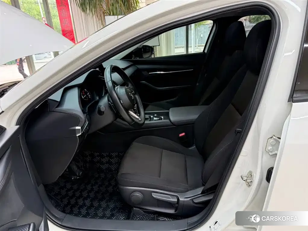 Mazda 3 id 4547930 из Китая 21