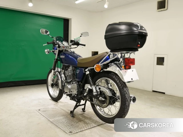Yamaha SR400 id 4289766 из Японии 8