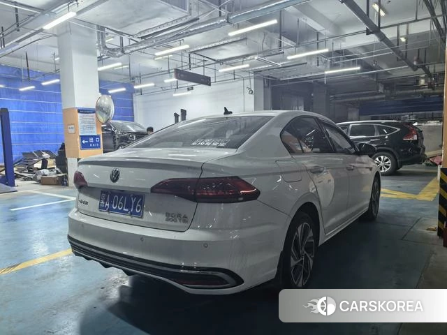 Volkswagen Bora id 4393927 из Китая 8