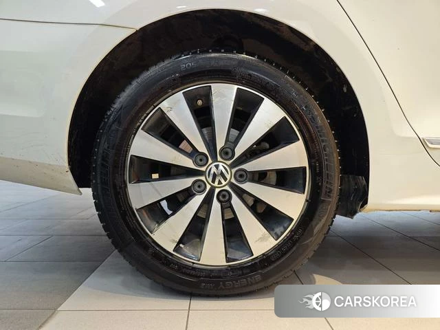 Volkswagen Sagitar id 4227318 из Китая 33
