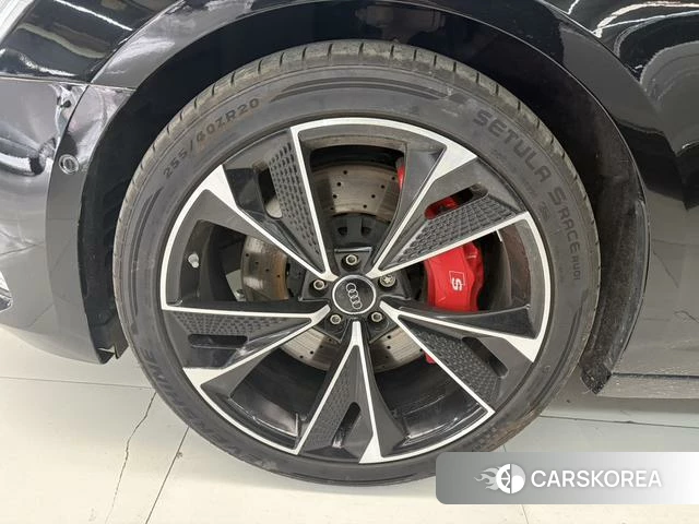Audi A6L id 4263679 из Китая 11