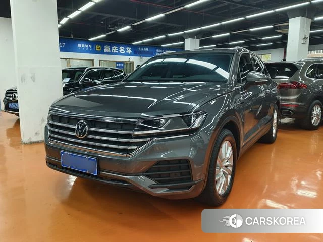 Volkswagen Touareg id 4190422 из Китая 19