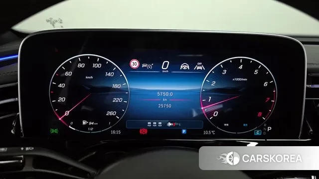 Mercedes-Benz E-Class W214 id 3457324 из Кореи 18