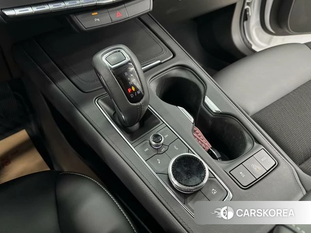 Cadillac XT4 id 4209377 из Китая 9