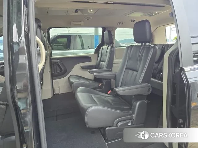 Dodge Grand Caravan id 3261696 из Кореи 18