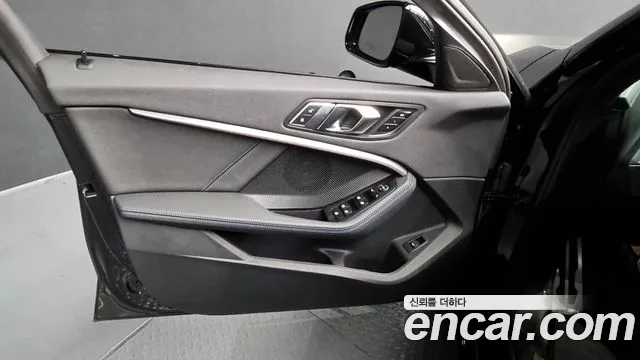 BMW 1 Series (F40) id 2700401 из Кореи 18