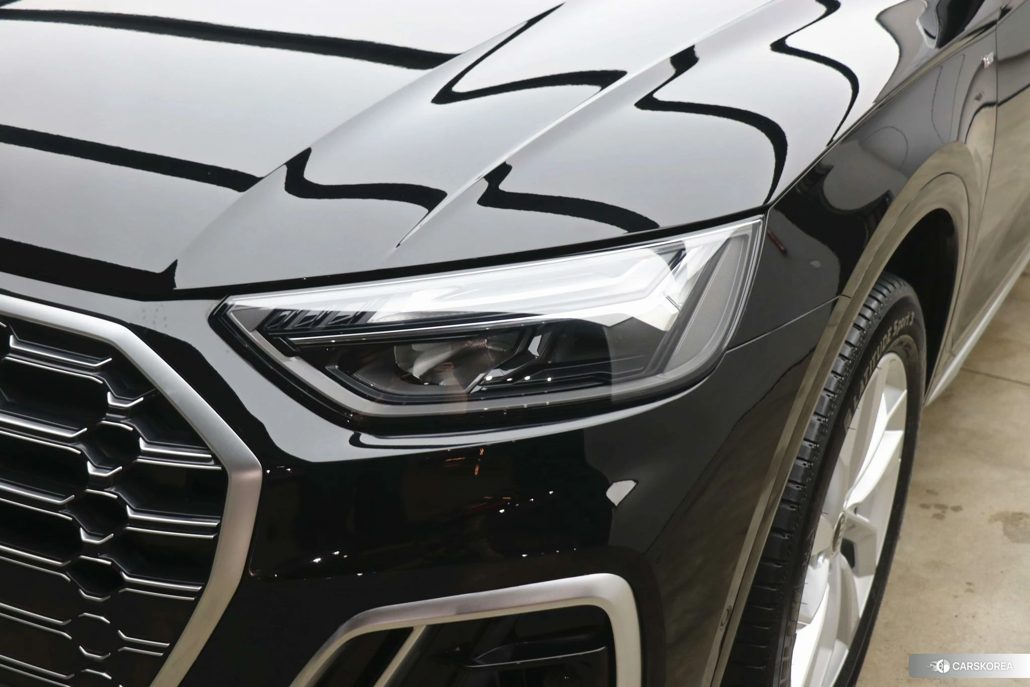 Audi Q5L id 4419317 из Китая 30