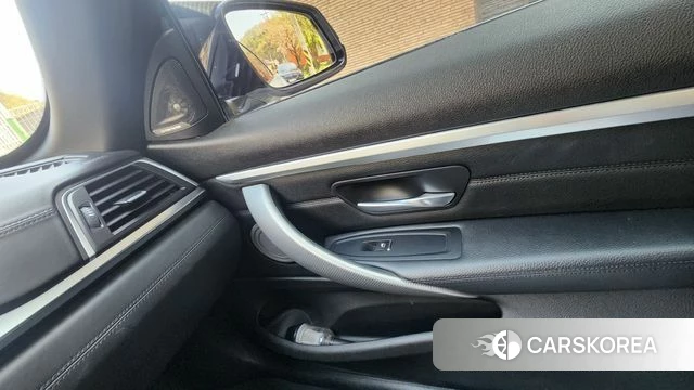 BMW 4 Series (F32) id 3942823 из Кореи 10