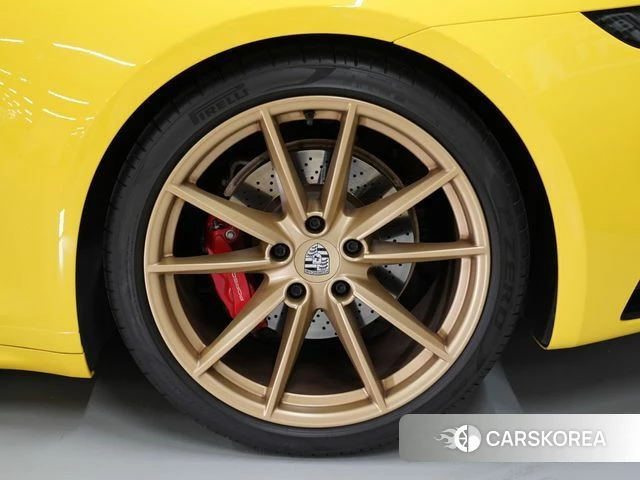 Porsche 911(992) id 4179681 из Кореи 18